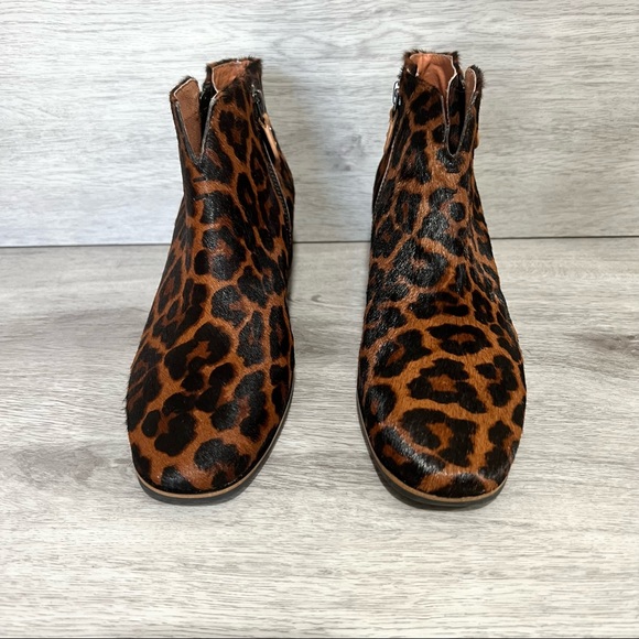NWT Kenneth Cole Gentle Souls Ella Leopard Print Calf Hair Wedge Bootie - Sz 6.5 - Picture 6 of 16